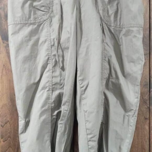 NWT 1X Cato  Size 14 / 16 Capri Khaki walnut Pants Shorts 18” Inseam C4182 - Picture 1 of 4